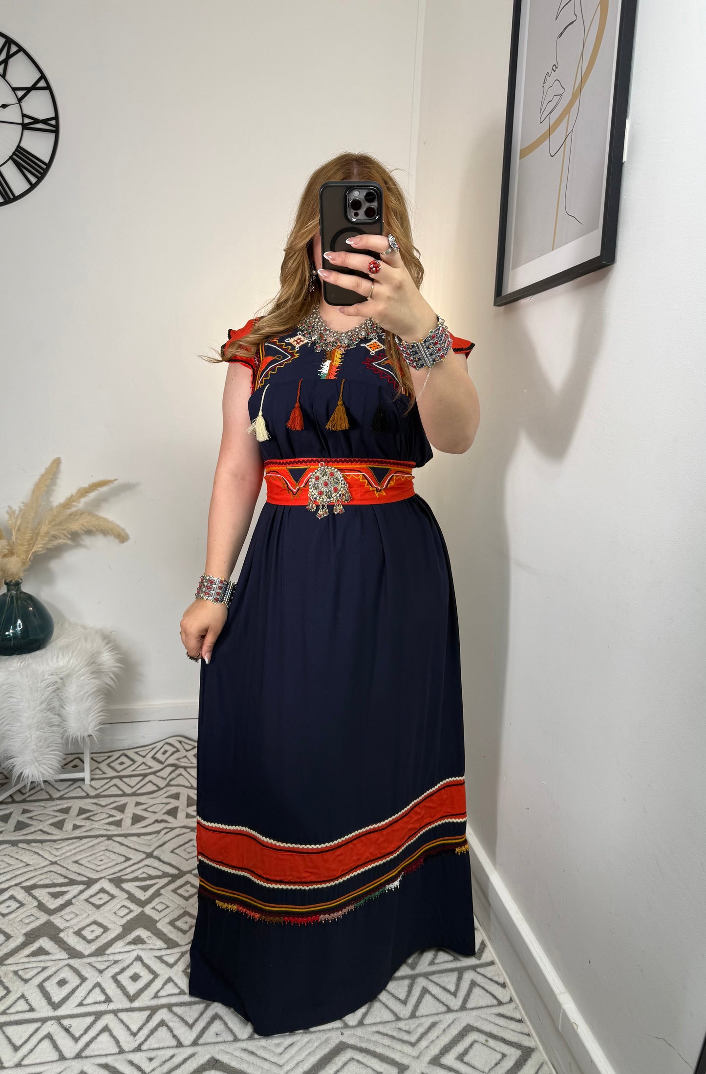 Robe Tasnim Yelli