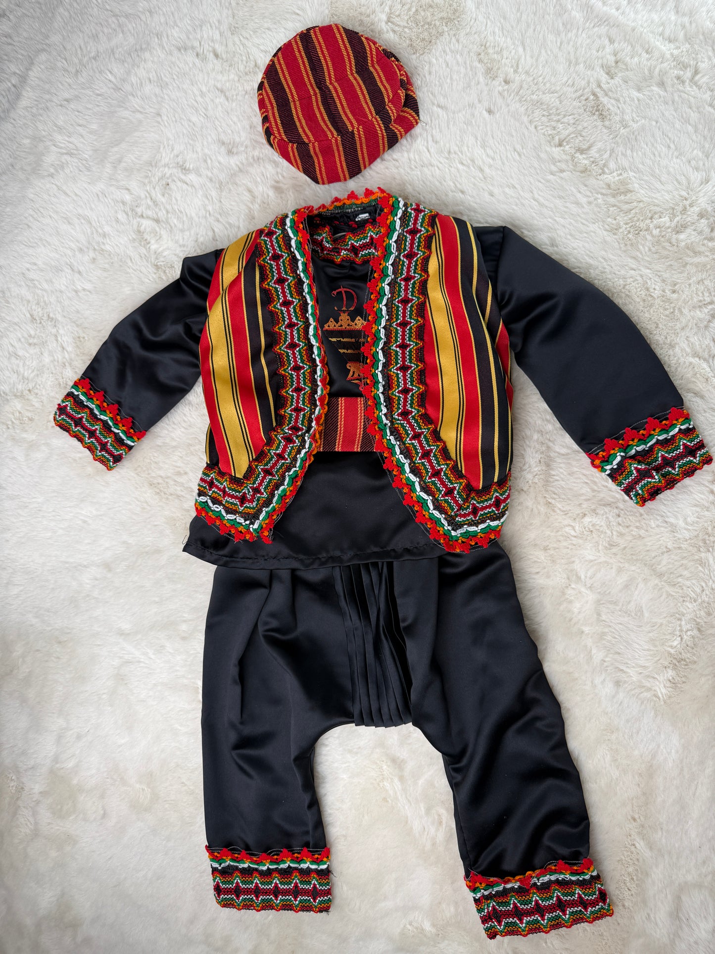 Tenue Kabyle Garçon Thara – Costume Traditionnel