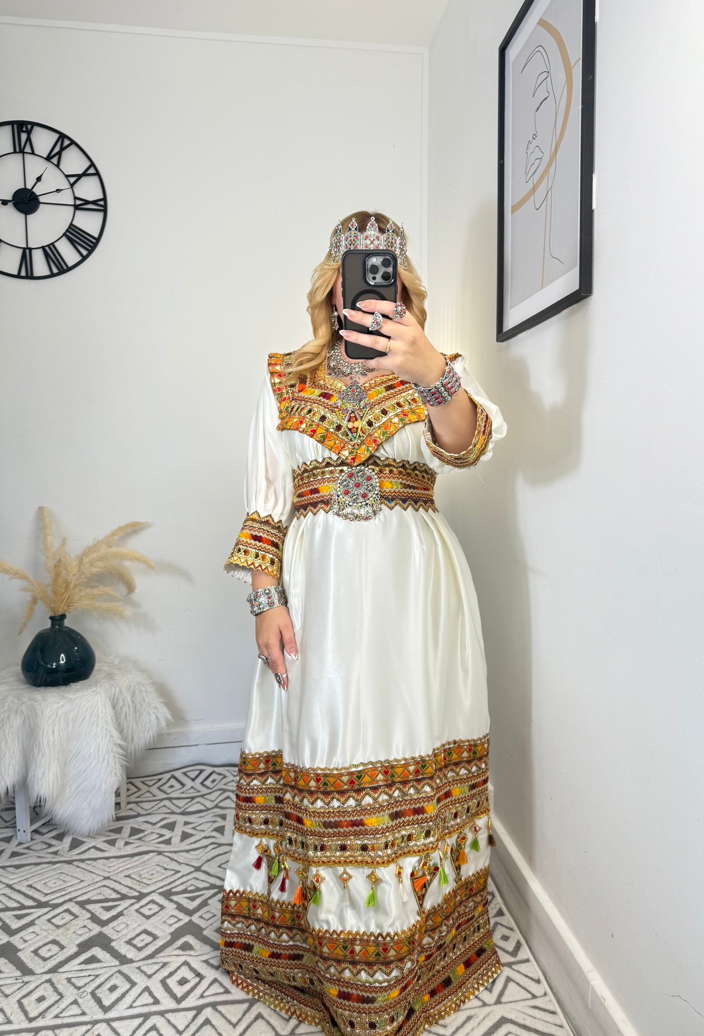 Robe Anila Yelli