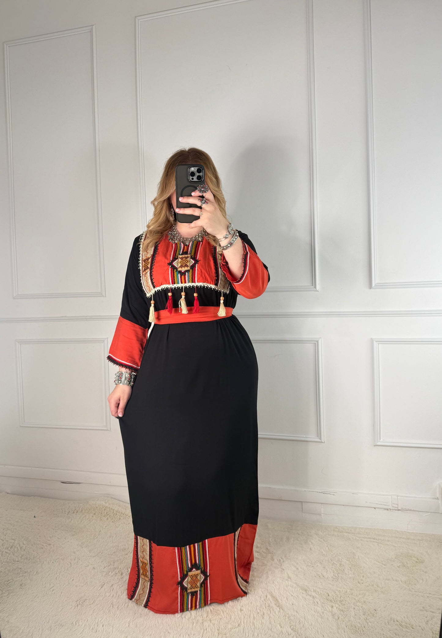 Robe Kabyle Thinhinane Yelli