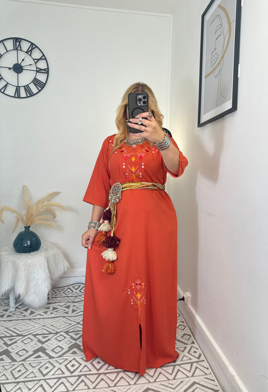 Robe Thiziri Yelli