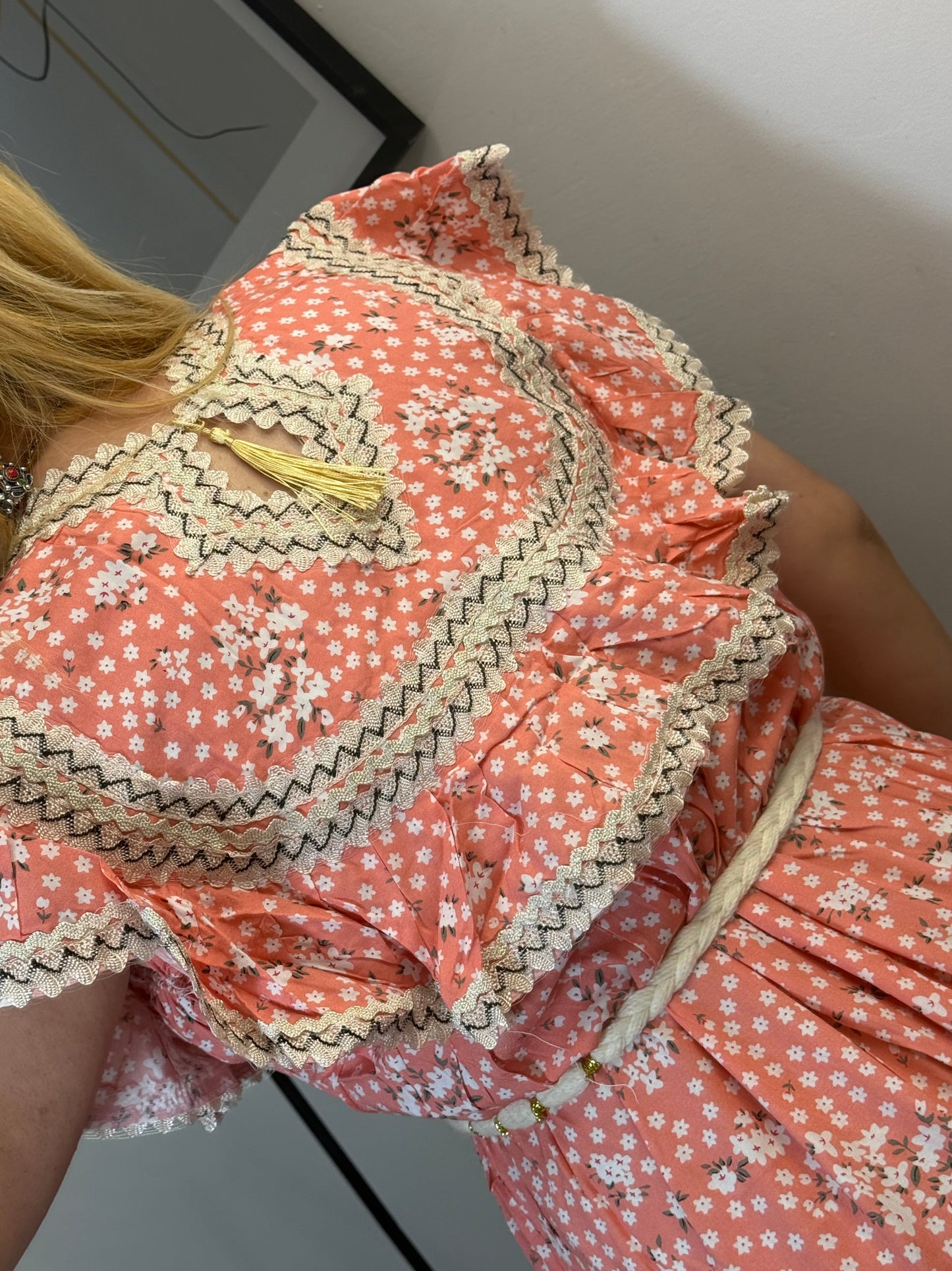Robe Yara Yelli