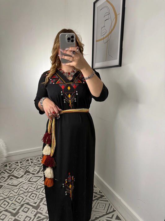 Robe Thiziri Yelli
