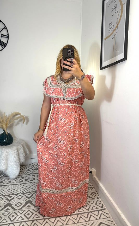 Robe Yara Yelli