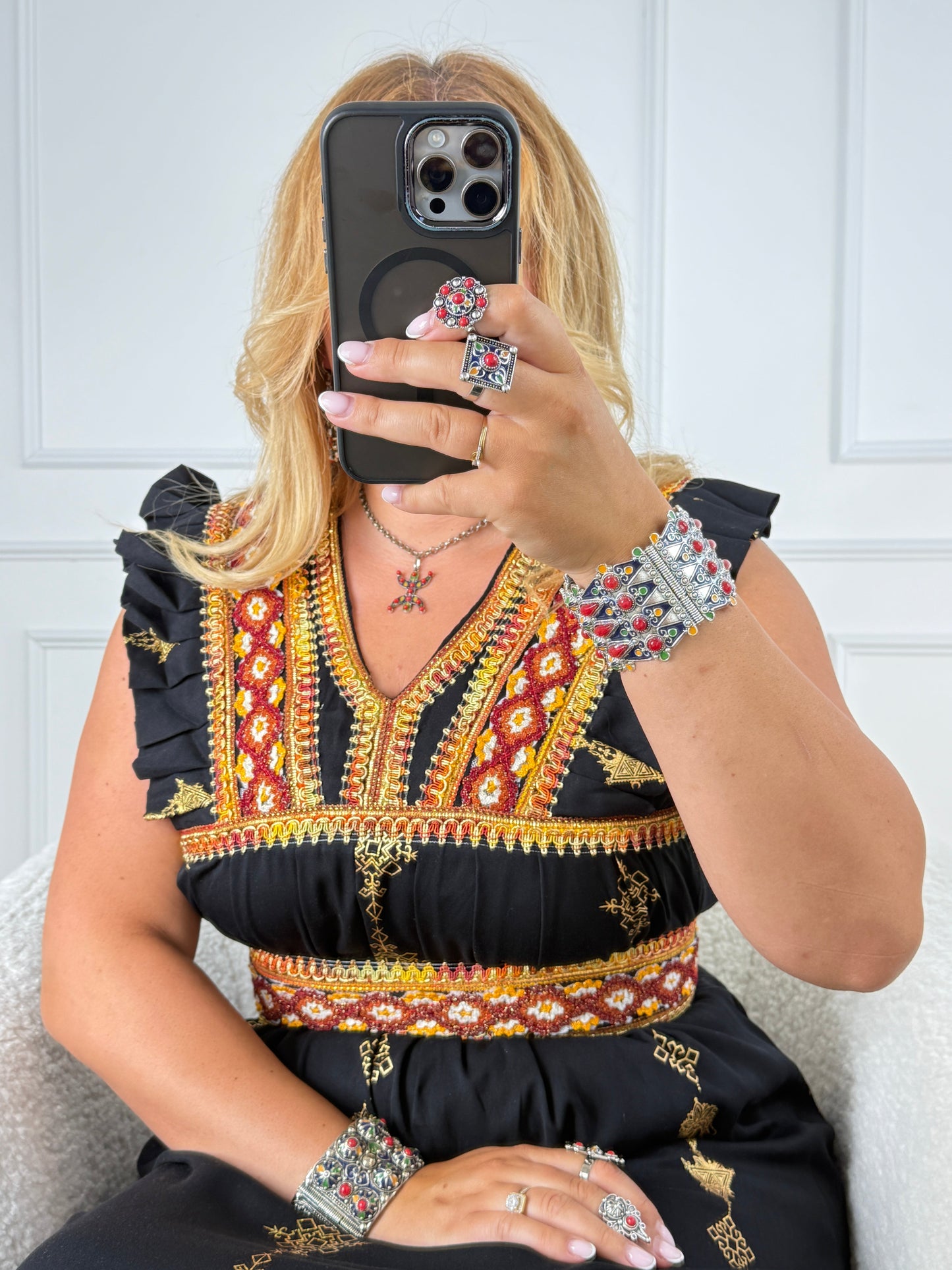 Robe d’hôtesse kabyle — Modèle Sonia Yelli