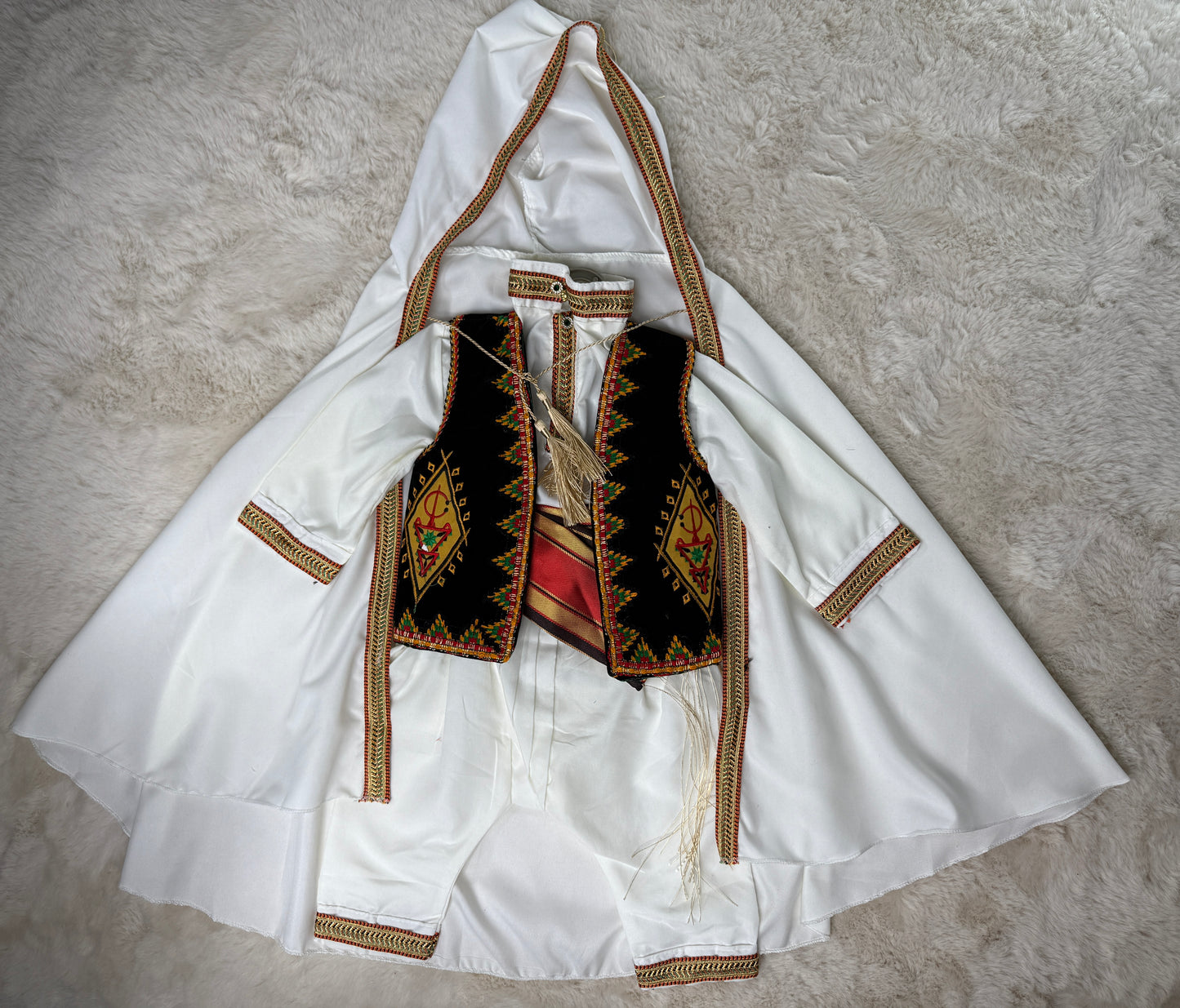 Tenus traditionnelles kabyle garçon