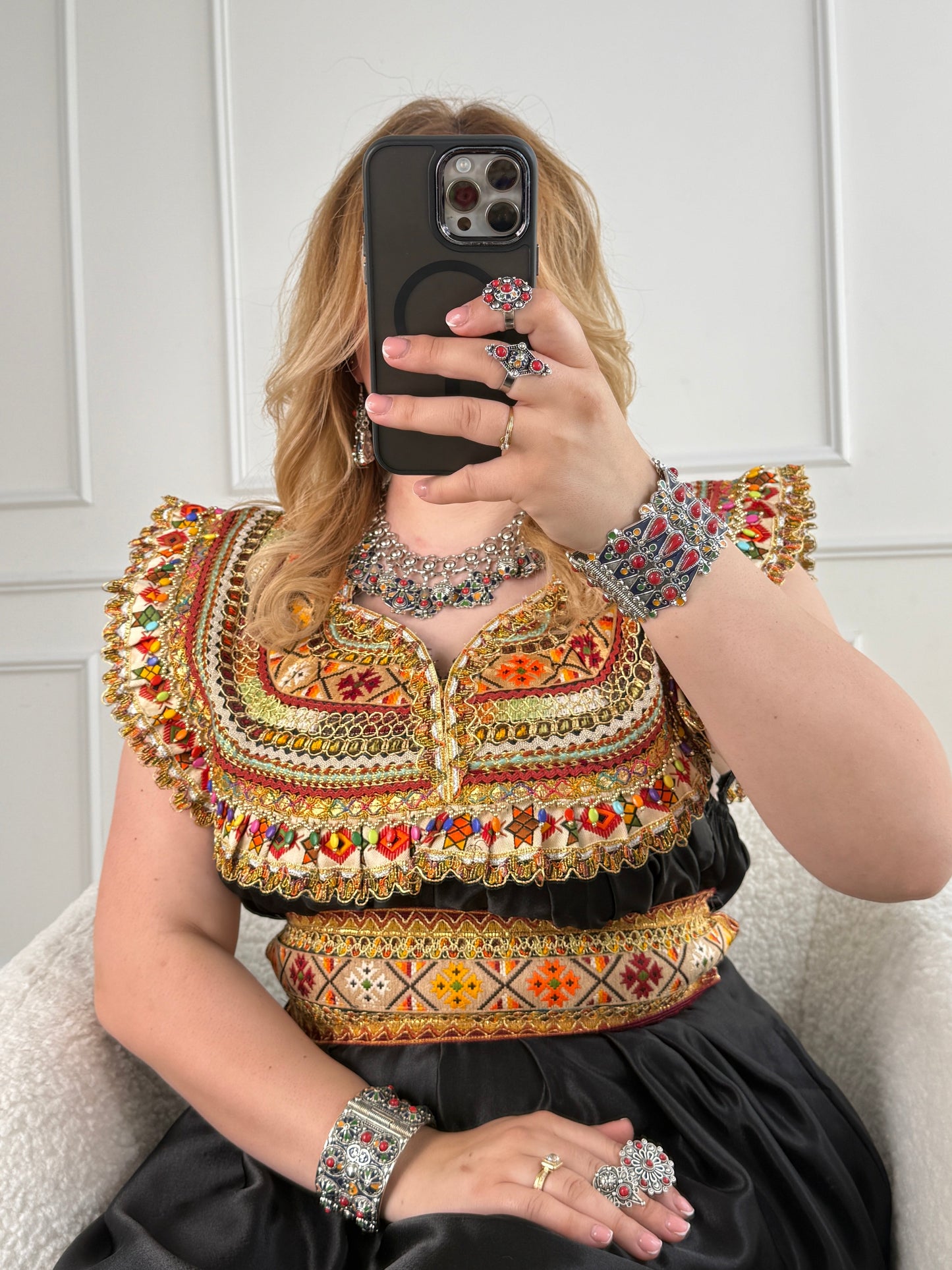 Robe de soirée kabyle — Modèle Sana Yelli