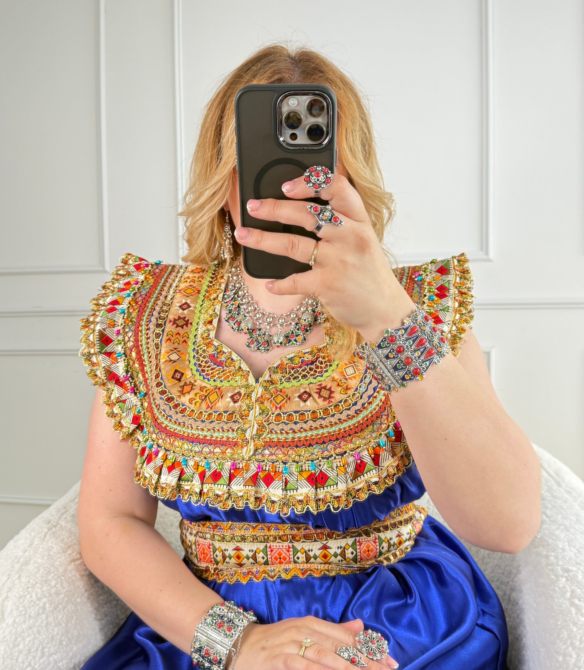 Robe de soirée kabyle — Modèle Sana Yelli