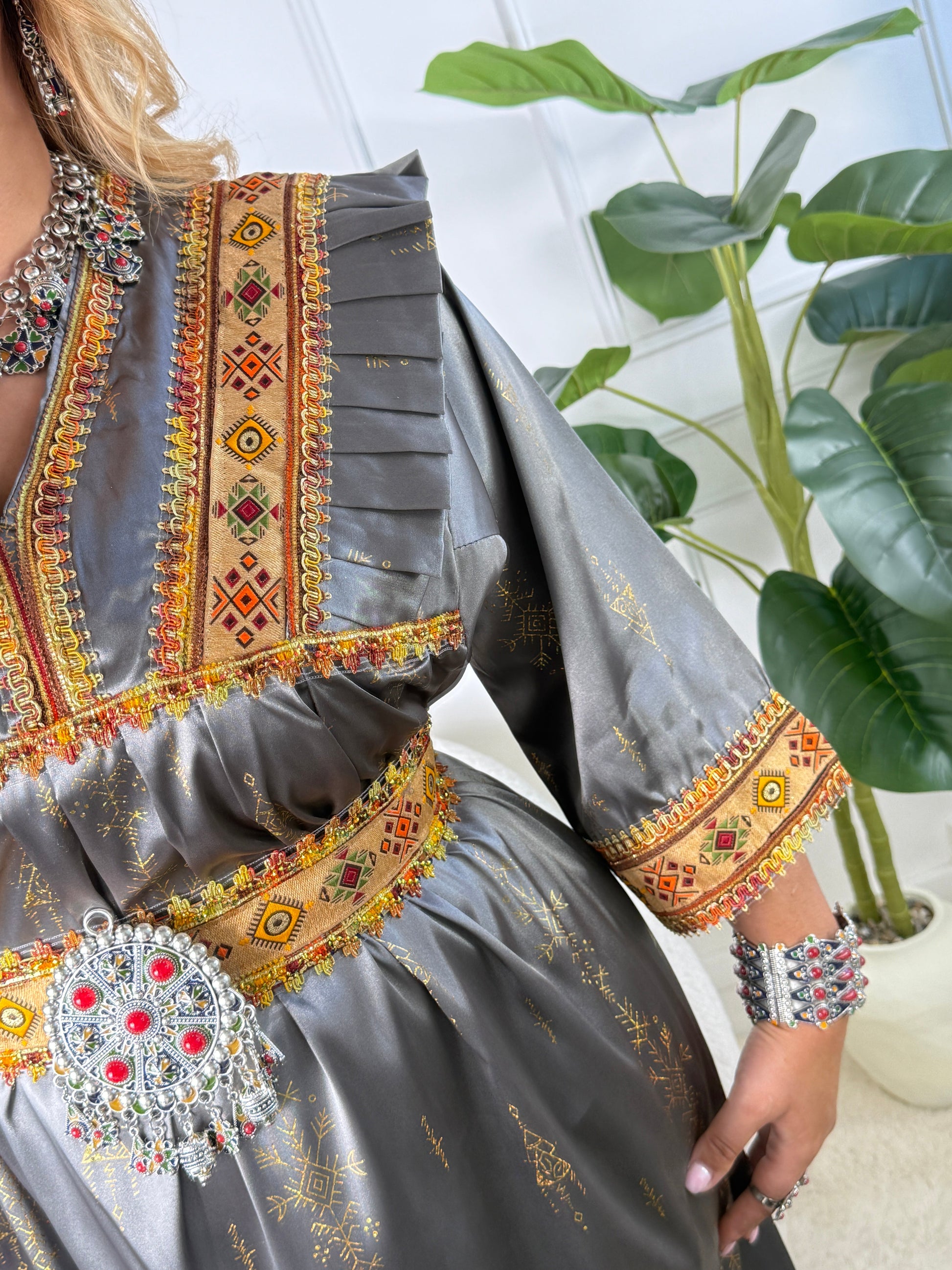 Robe de soirée kabyle — Modèle Yelli