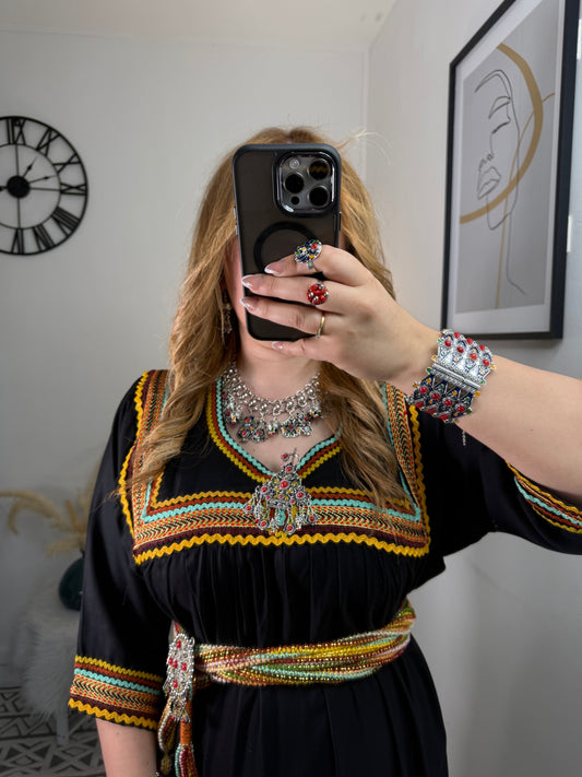 Robe Nina Yelli