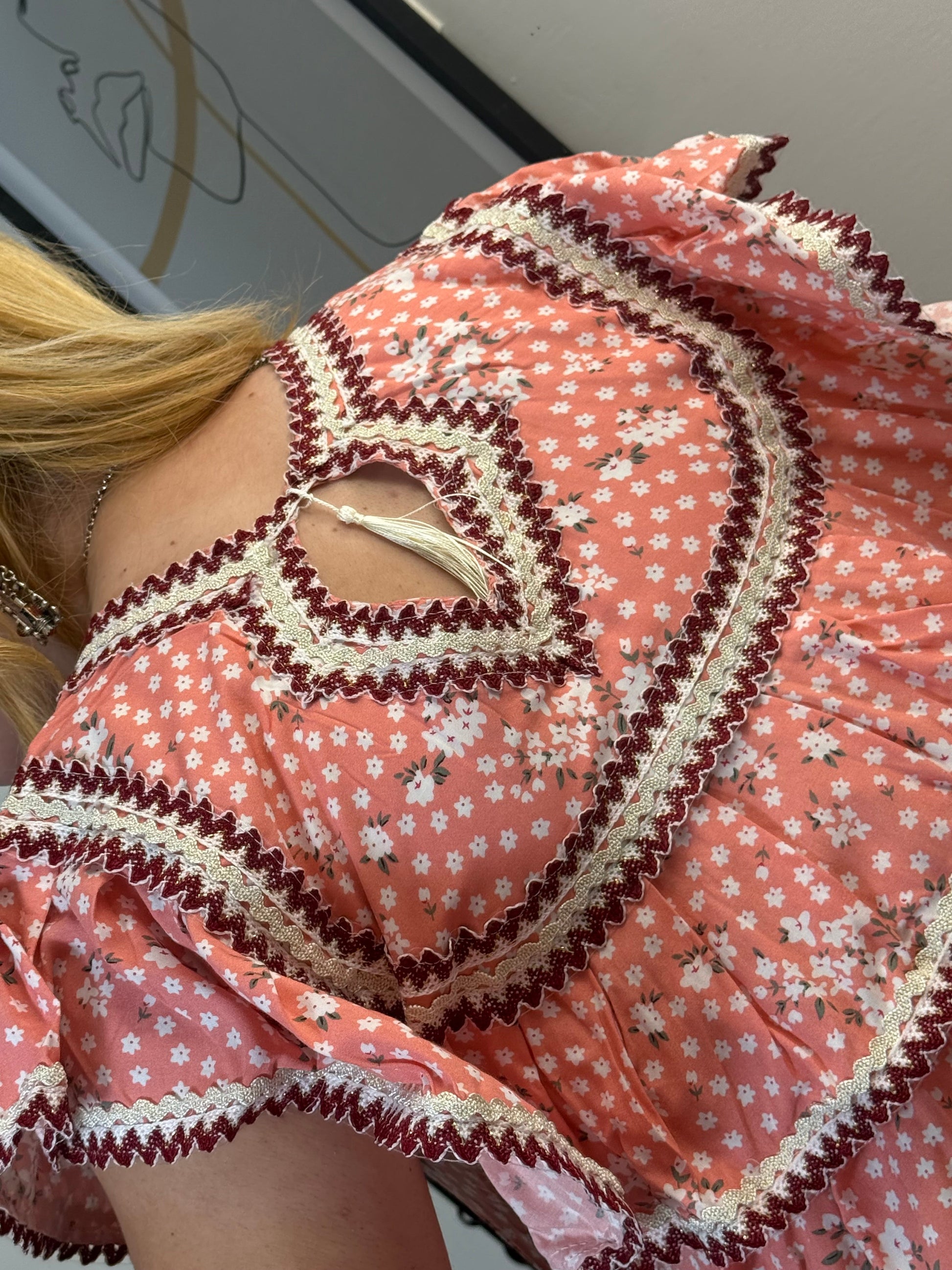 Robe Yara Yelli