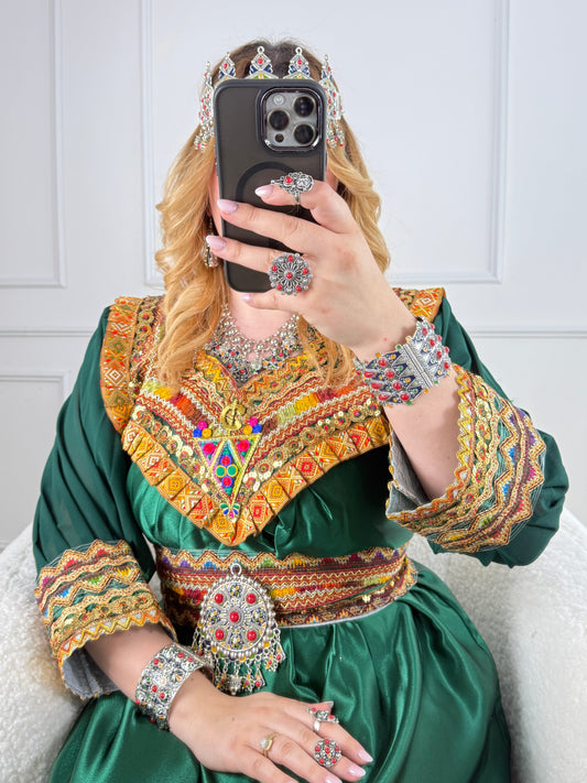 Robe de soirée kabyle — Modèle Anila Yelli