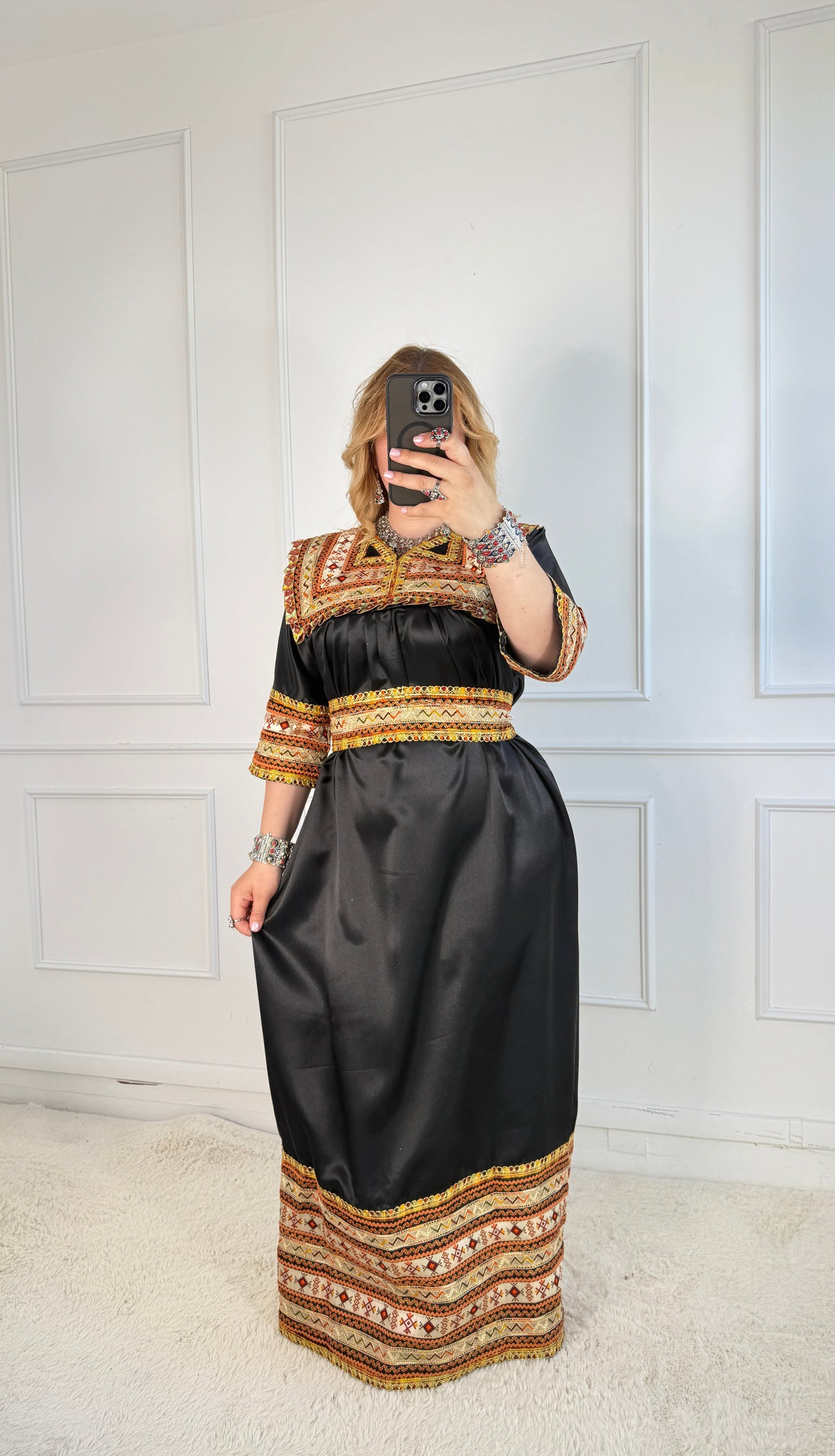 Robe de soirée kabyle — Modèle Melya Yelli