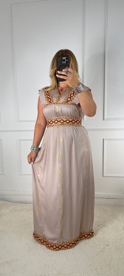 Robe d’hôtesse kabyle — Modèle Sonia Yelli