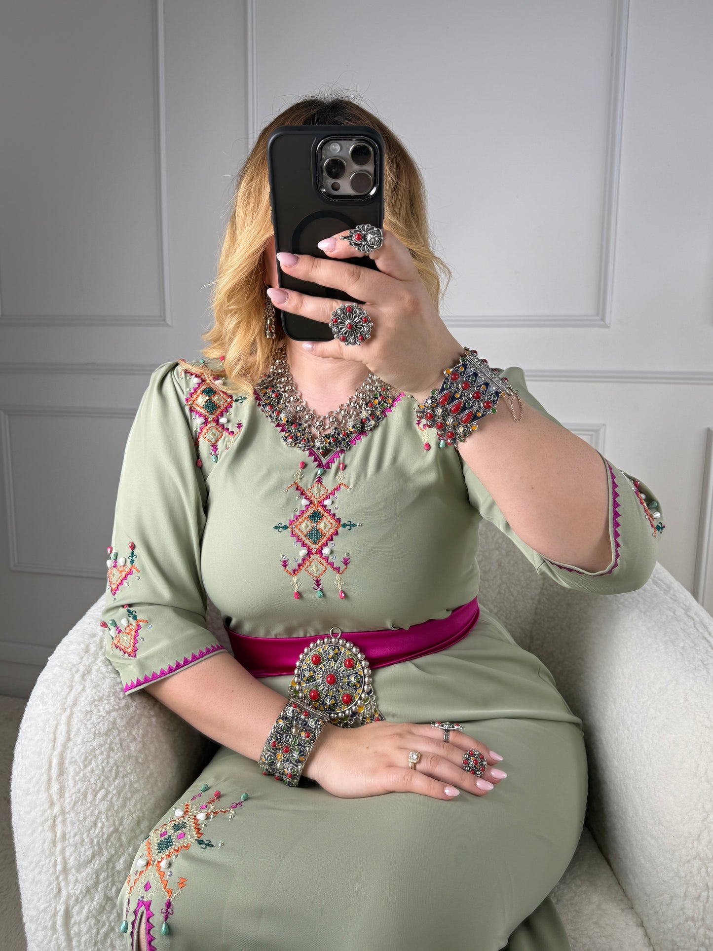 Robe kabyle Tizwit Yelli