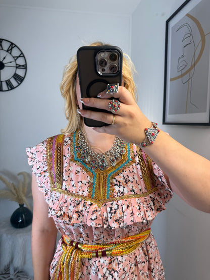 Robe Maya Yelli