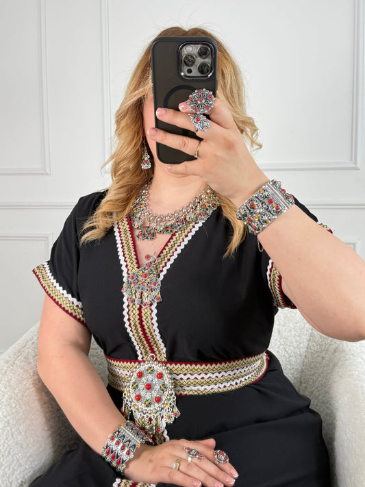 Robe kabyle traditionnelle revisitée – Confection Yelli Yelli
