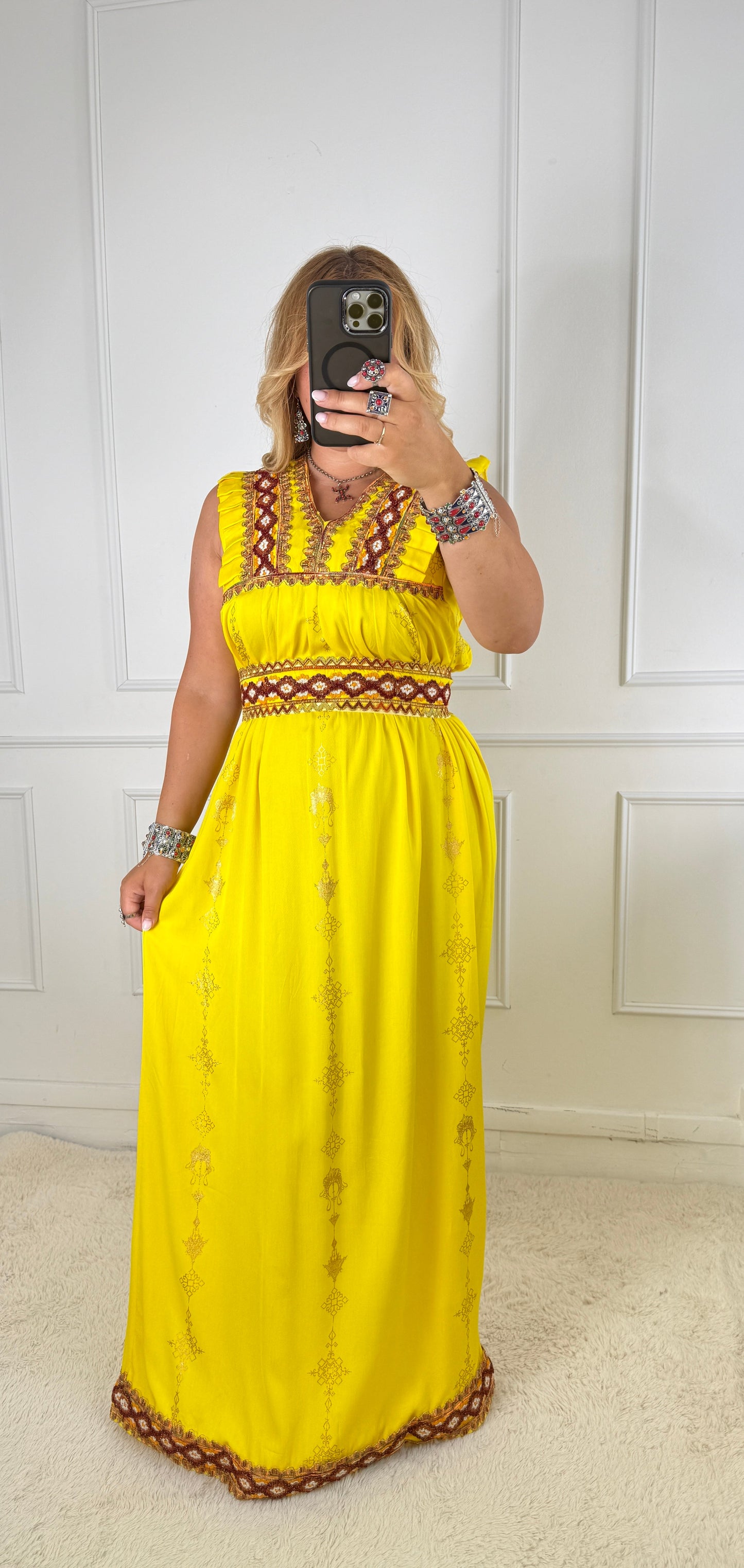 Robe d’hôtesse kabyle — Modèle Sonia Yelli