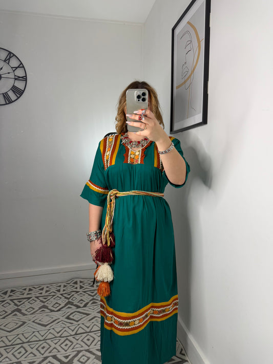 Robe Razika Yelli