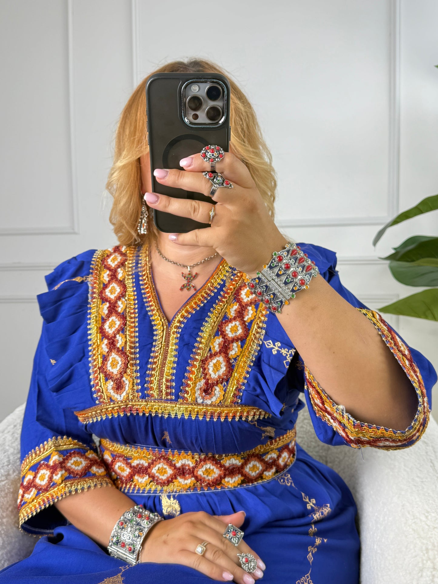 Robe d’hôtesse kabyle — Modèles Lylia Demi manches Yelli