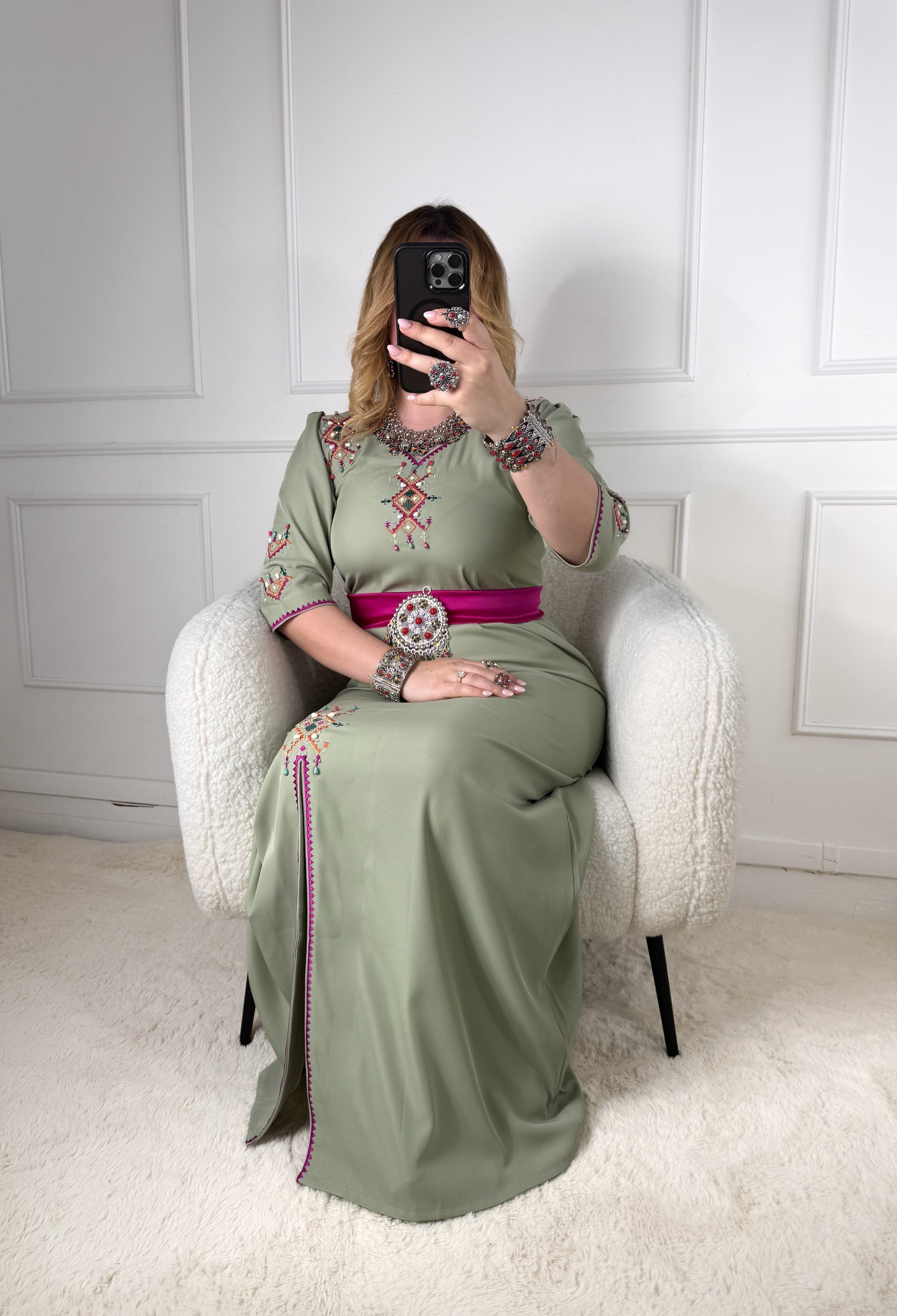 Robe kabyle Tizwit Yelli