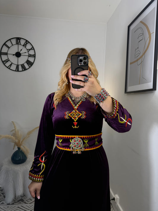 Robe kabyle en velours – Modèle Taous Yelli