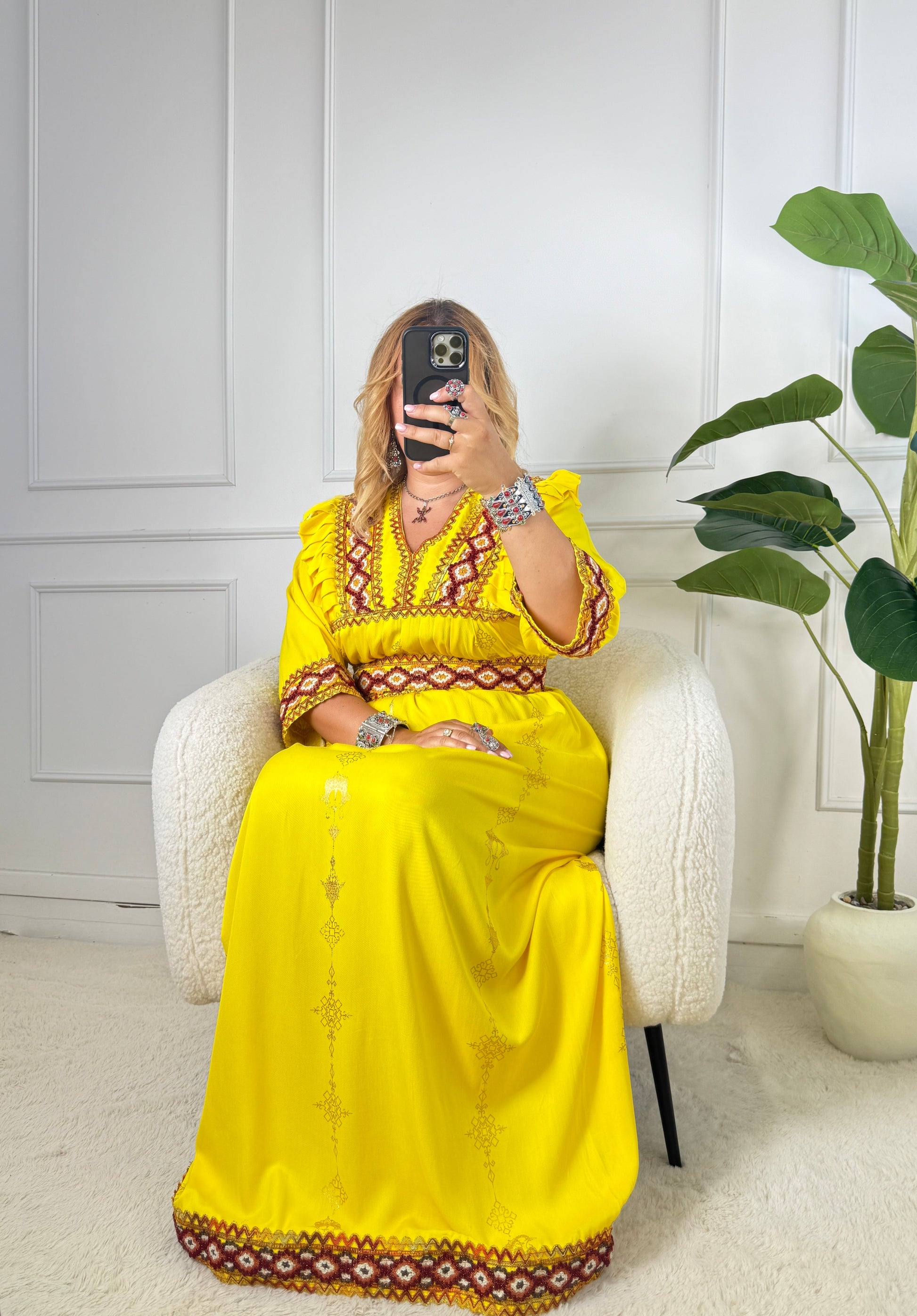 Robe d’hôtesse kabyle — Modèles Lylia Demi manches Yelli
