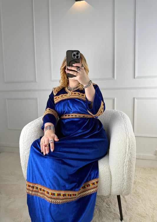 Robe kabyle en velours – Modèle Lahna Yelli