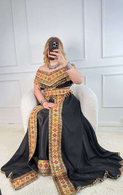 Robe kabyle de soirée à col bateau — Modèle Yelli