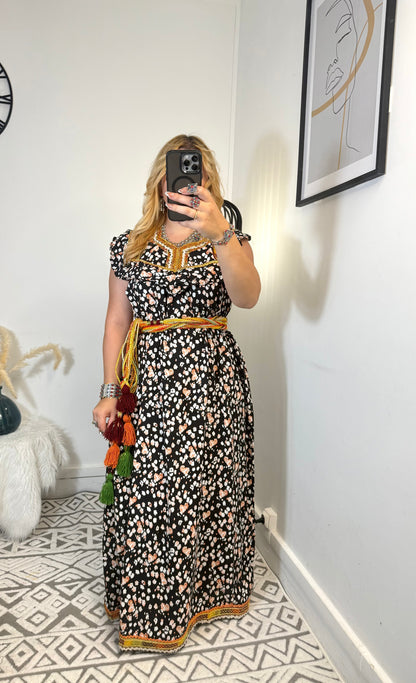 Robe Maya Yelli