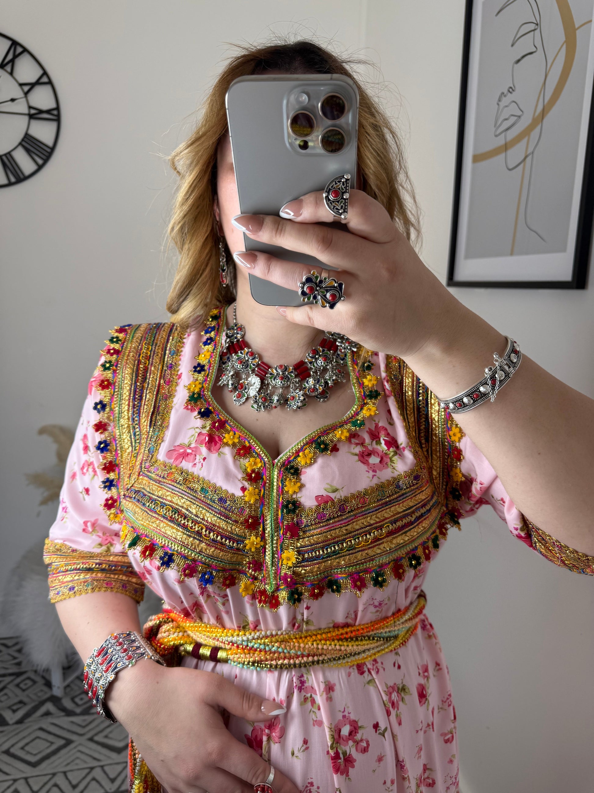 Robe Talya Yelli