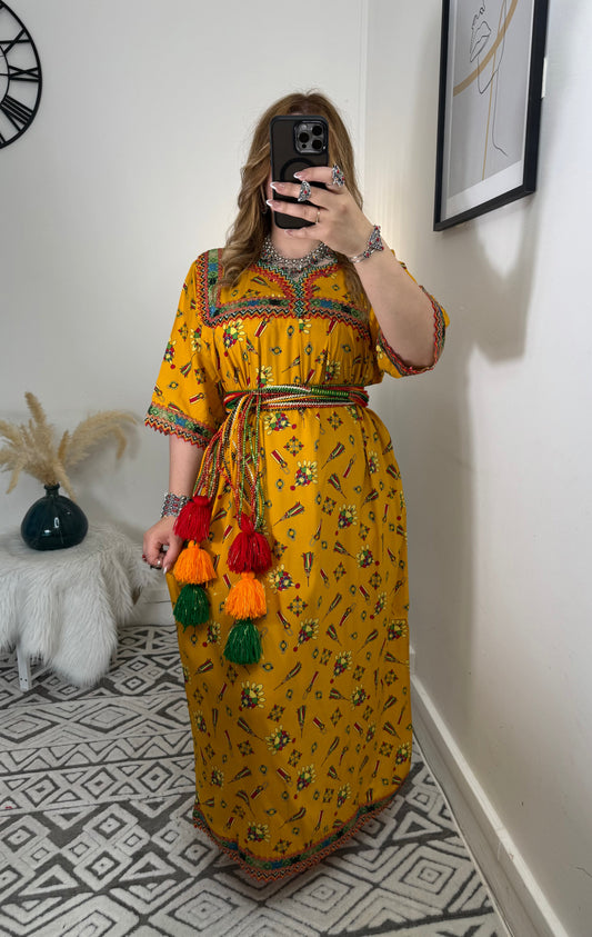 Robe Amira Yelli