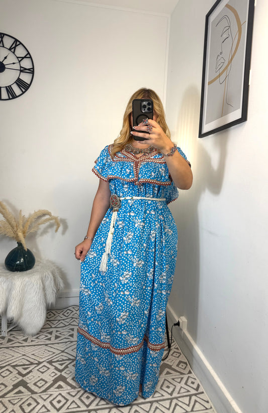 Robe Yara Yelli