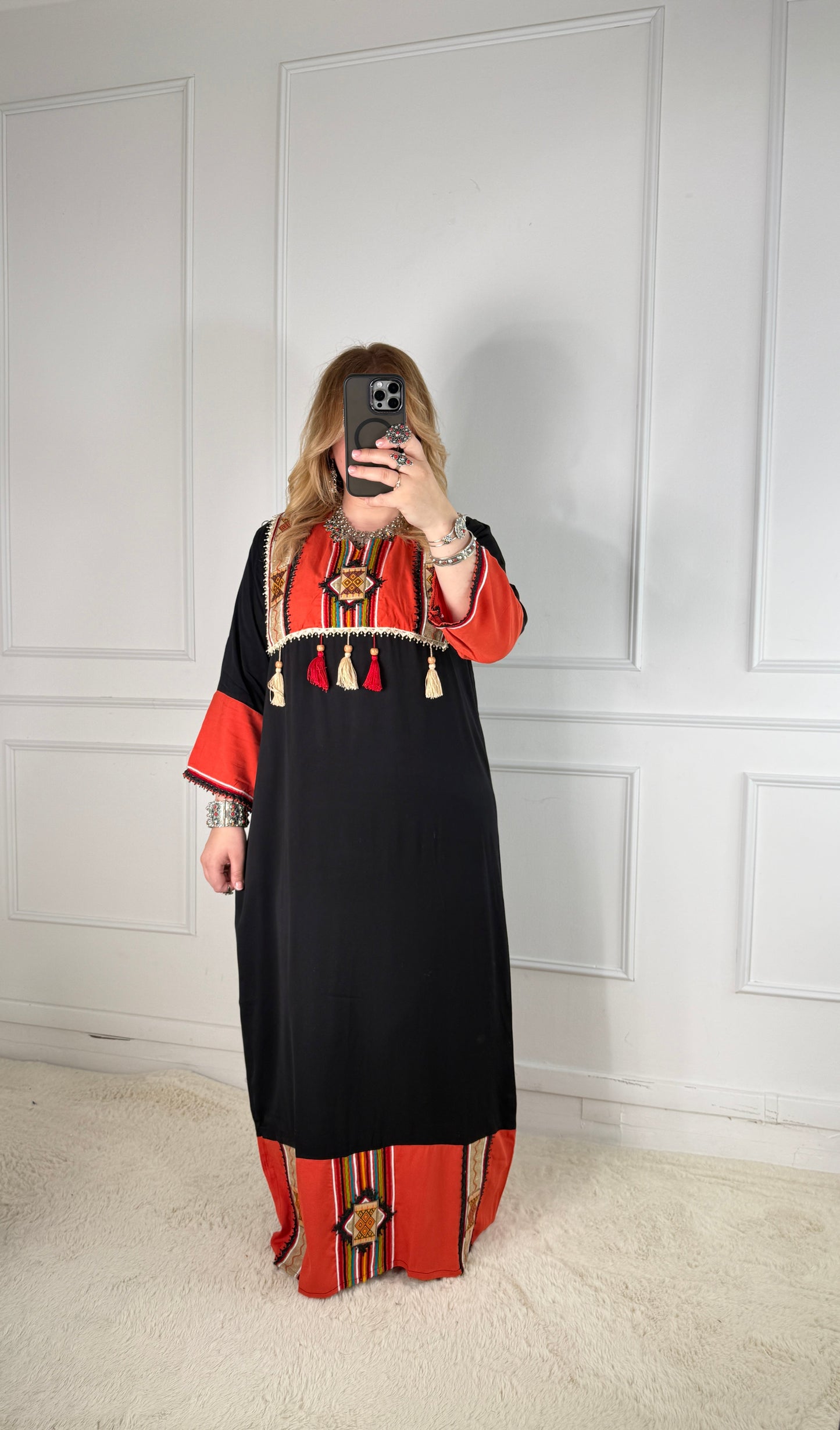 Robe Kabyle Thinhinane Yelli