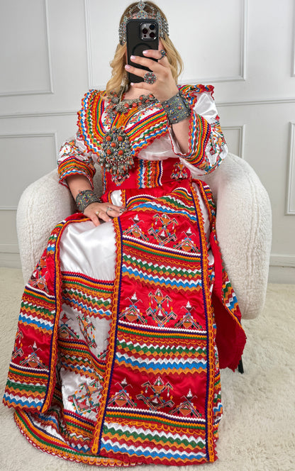 Robe Iwadiyen | Robe Kabyle Traditionnelle & Moderne - Yelli Yelli