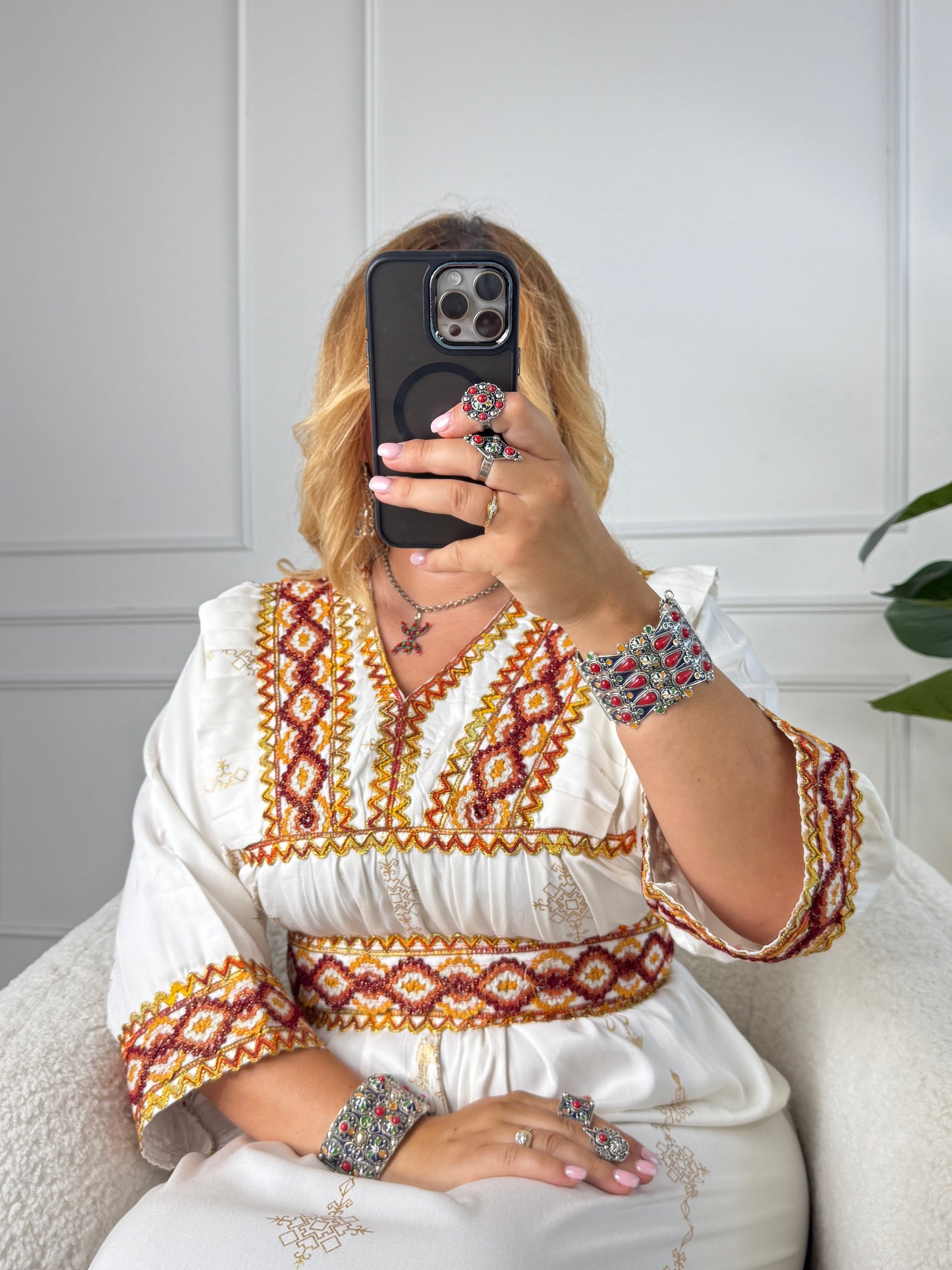 Robe d’hôtesse kabyle — Modèles Lylia Demi manches Yelli