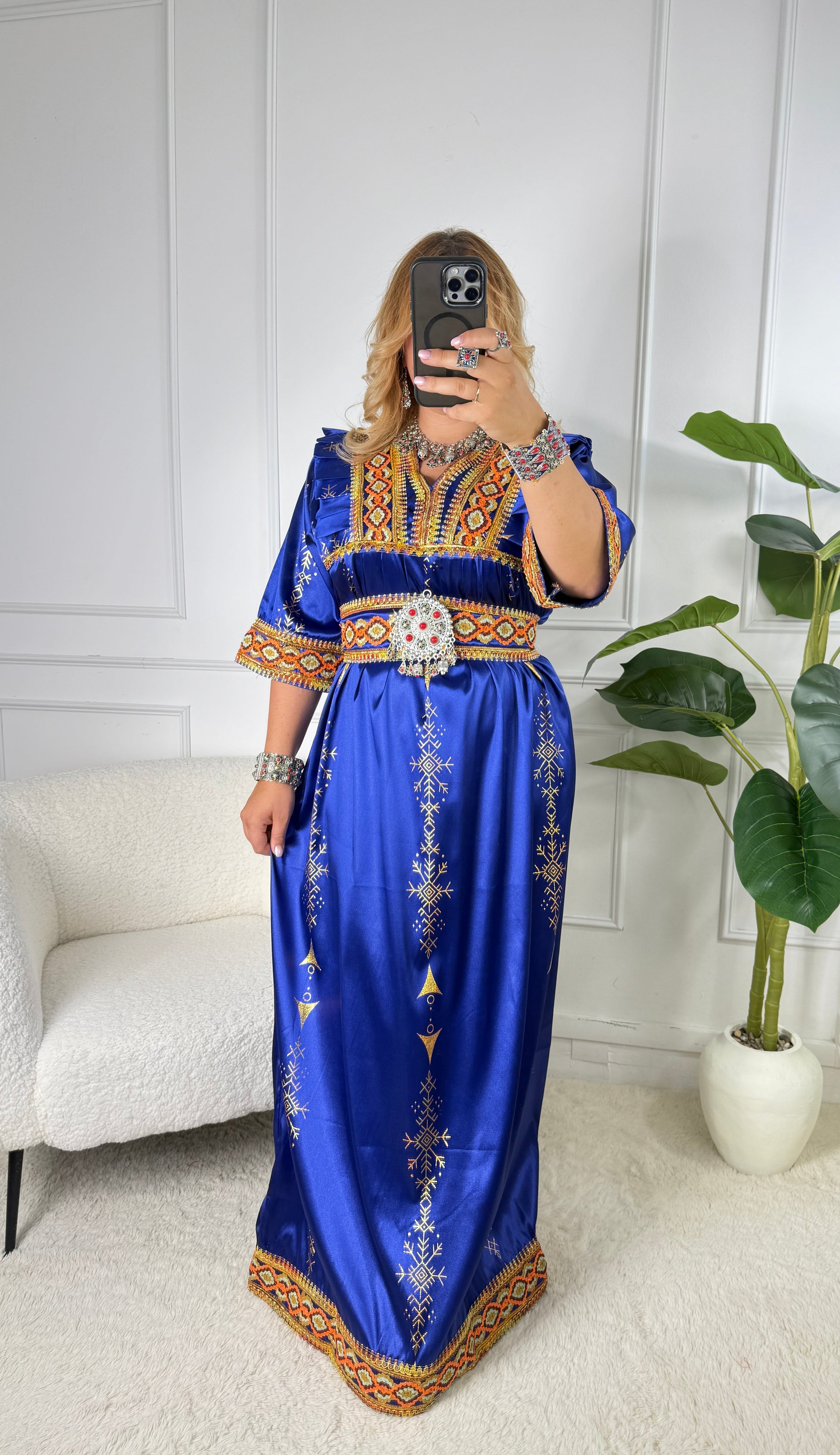 Robe de soirée kabyle — Modèle Thilelli sans manches (Copie) Yelli