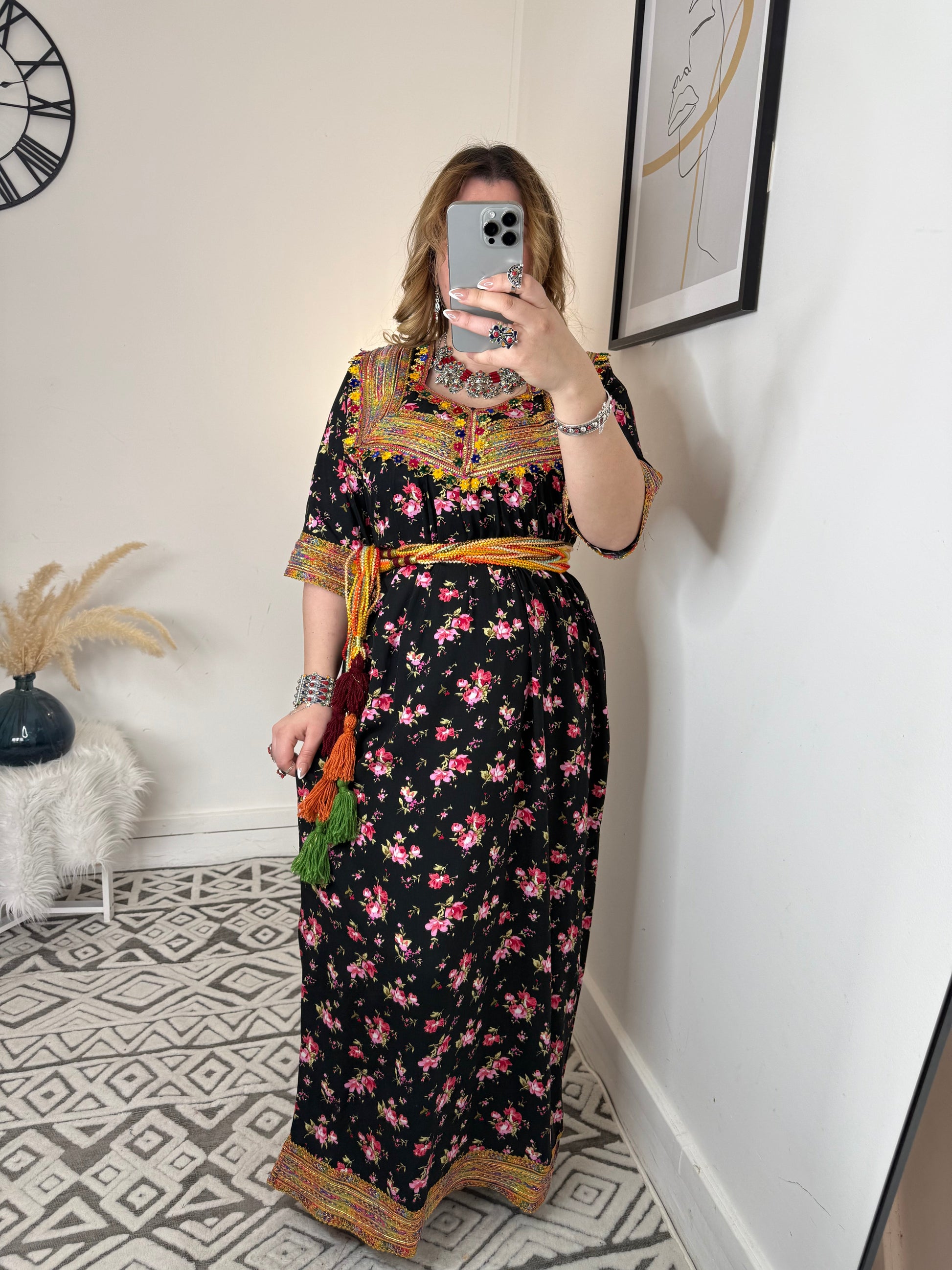 Robe Talya Yelli