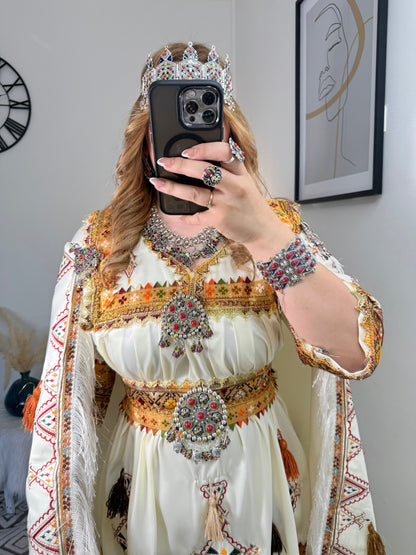Robe Mouna Yelli