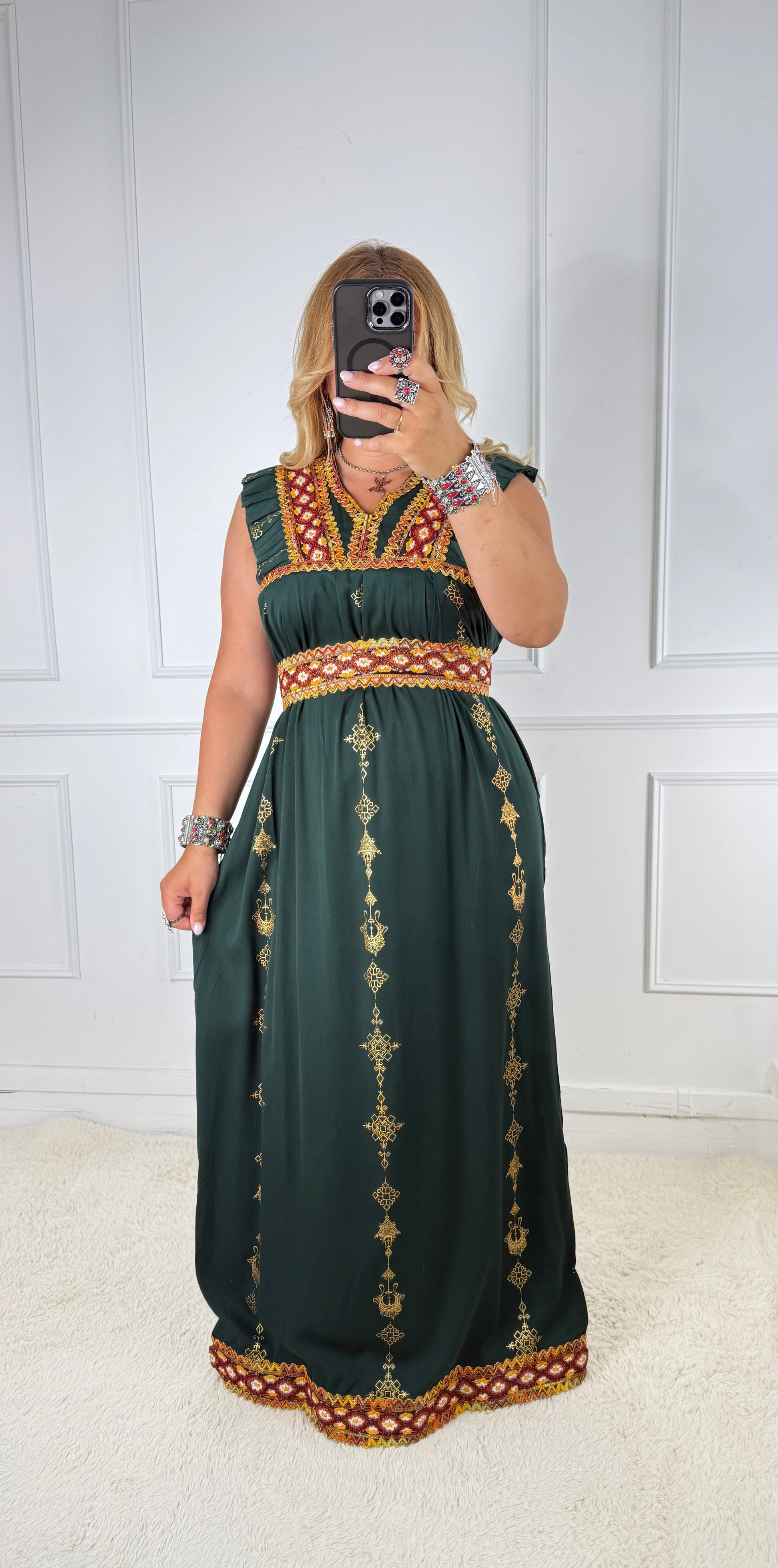 Robe d’hôtesse kabyle — Modèle Sonia Yelli