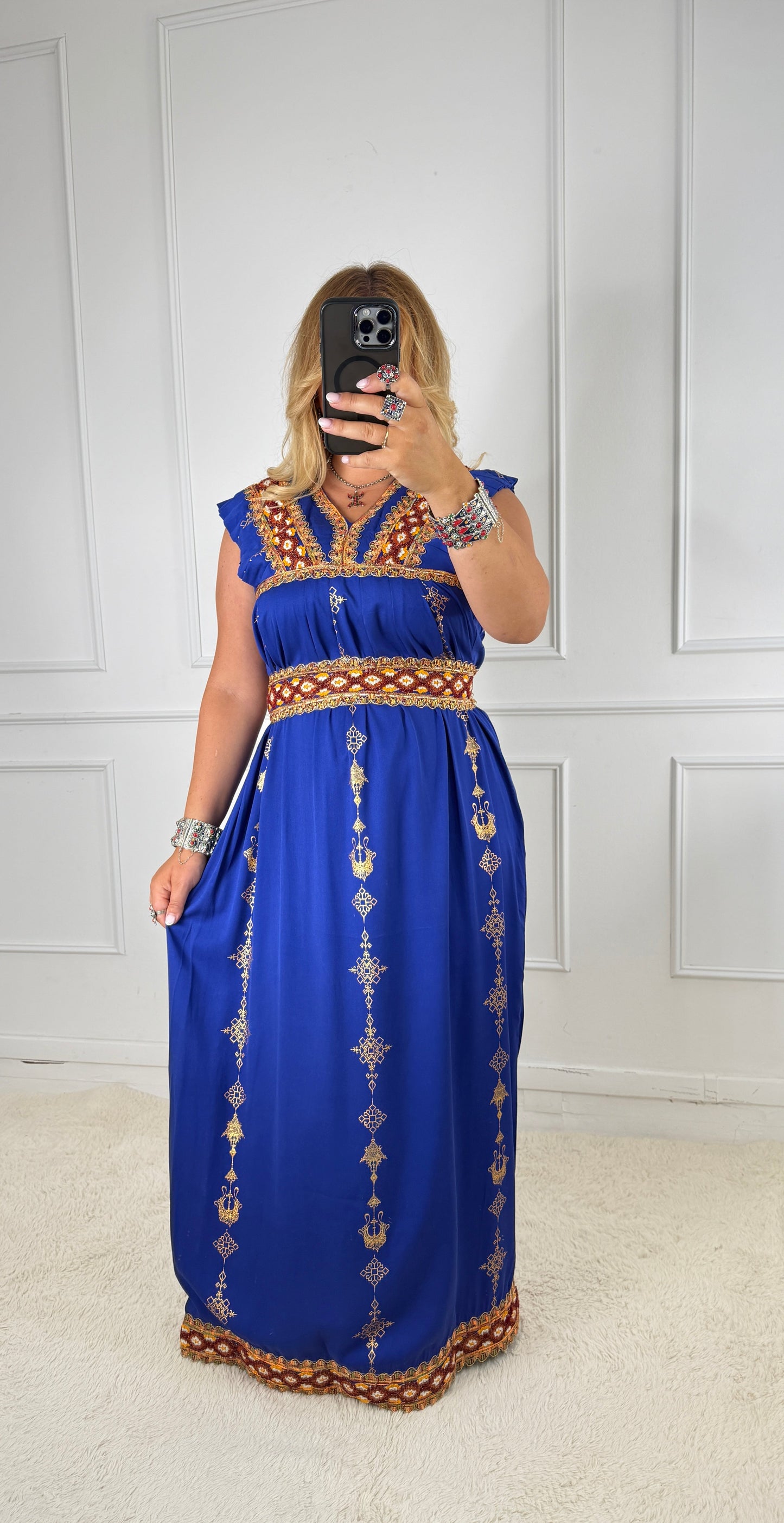 Robe d’hôtesse kabyle — Modèle Sonia Yelli