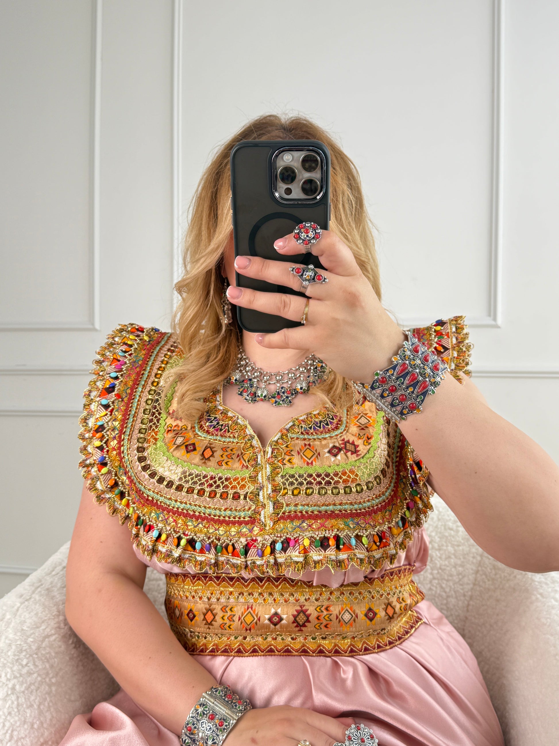 Robe de soirée kabyle — Modèle Sana Yelli