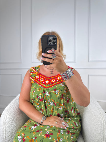 Robe de maison kabyle — Modèles Yasmine Yelli