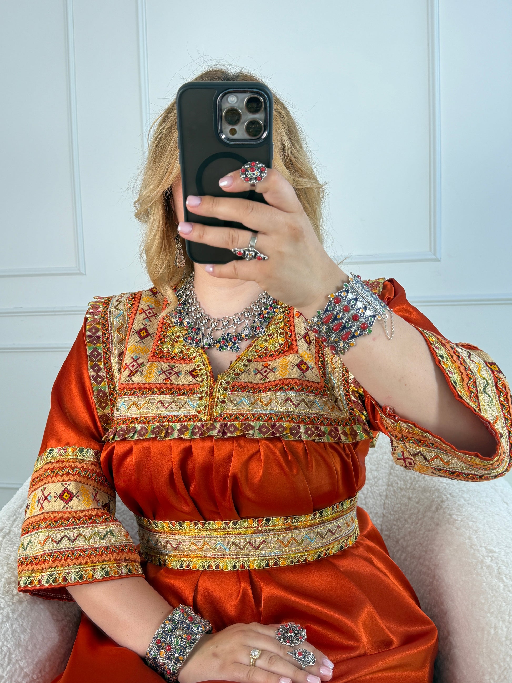Robe de soirée kabyle — Modèle Melya Yelli