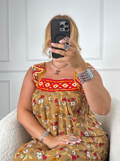 Robe de maison kabyle — Modèles Yasmine Yelli