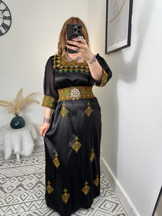 Robe Naima Yelli