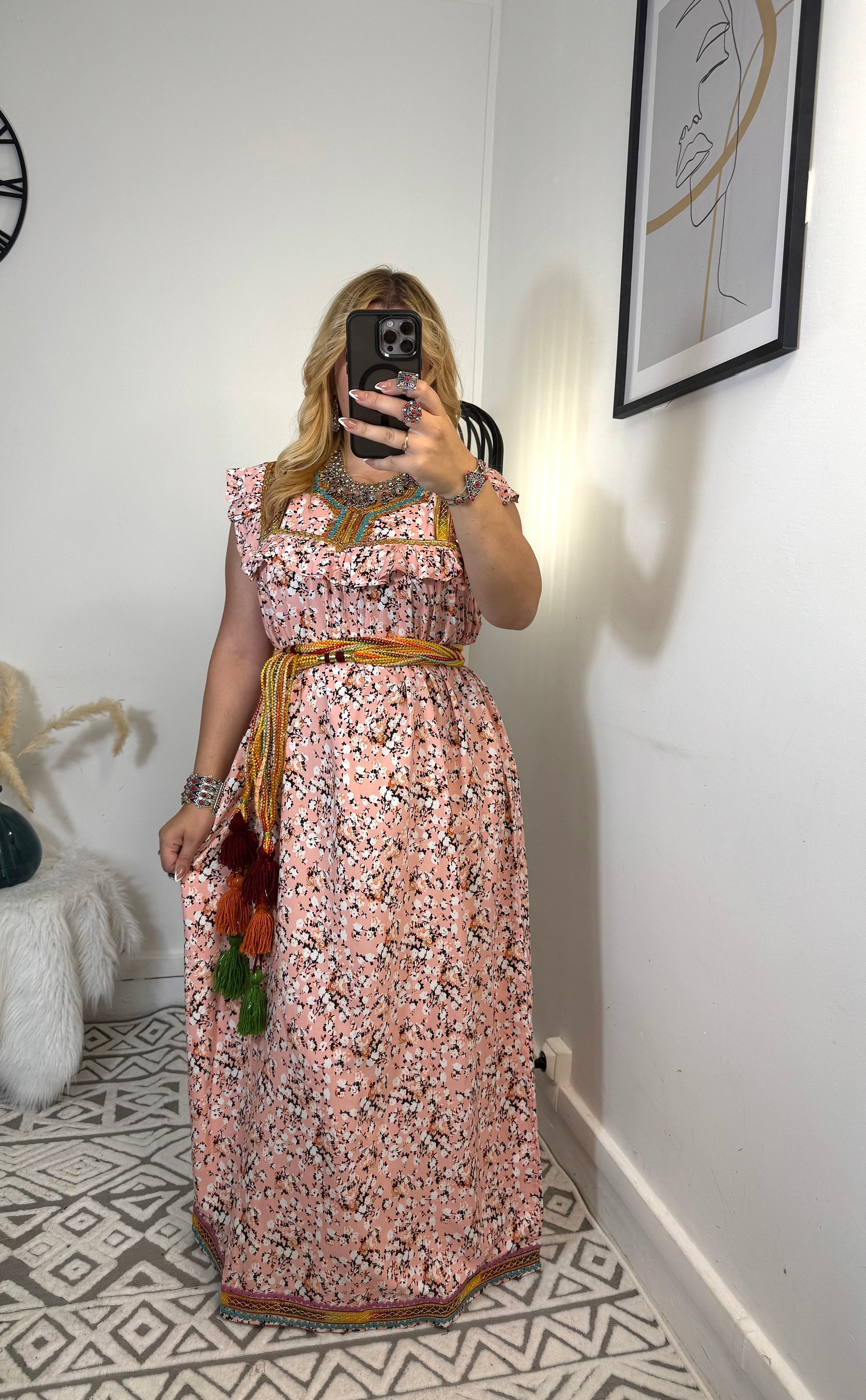 Robe Maya Yelli
