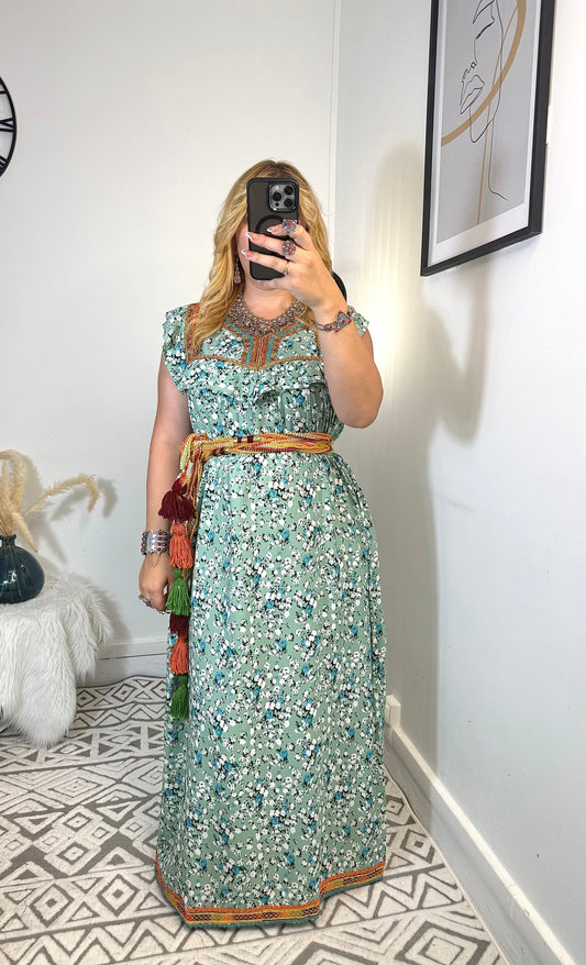 Robe Maya Yelli