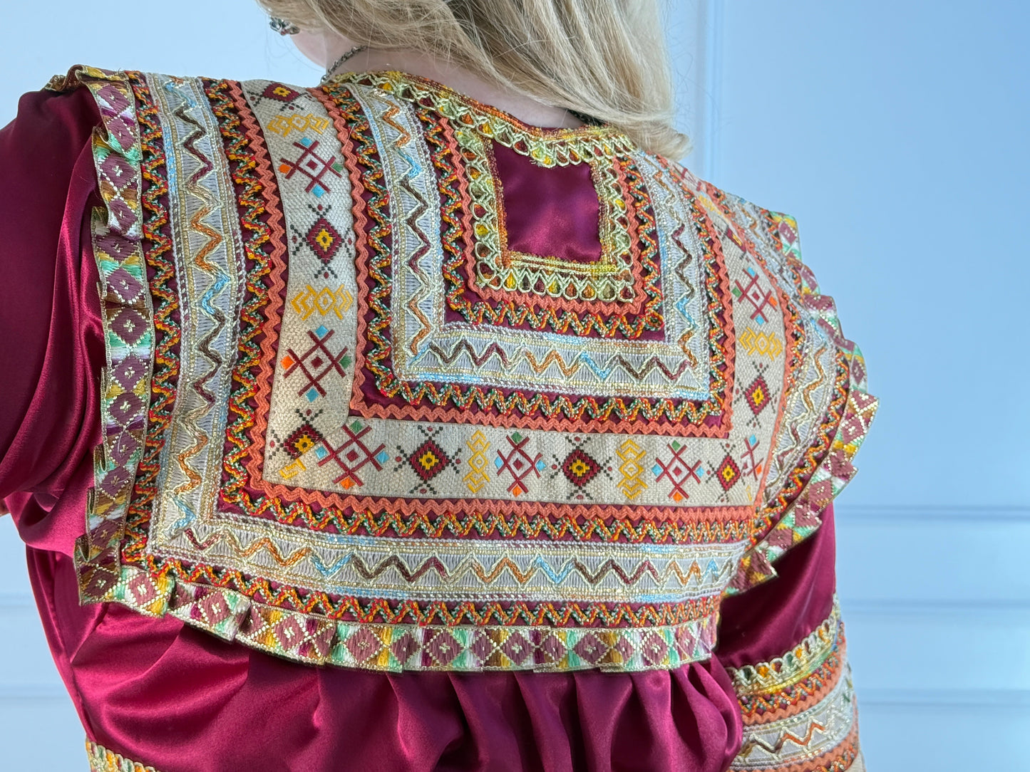 Robe de soirée kabyle — Modèle Melya Yelli
