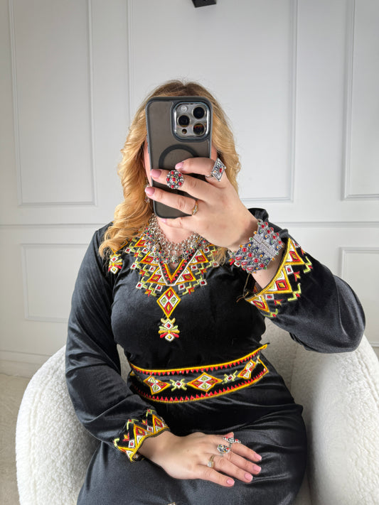 Robe kabyle en velours – Modèle Ania